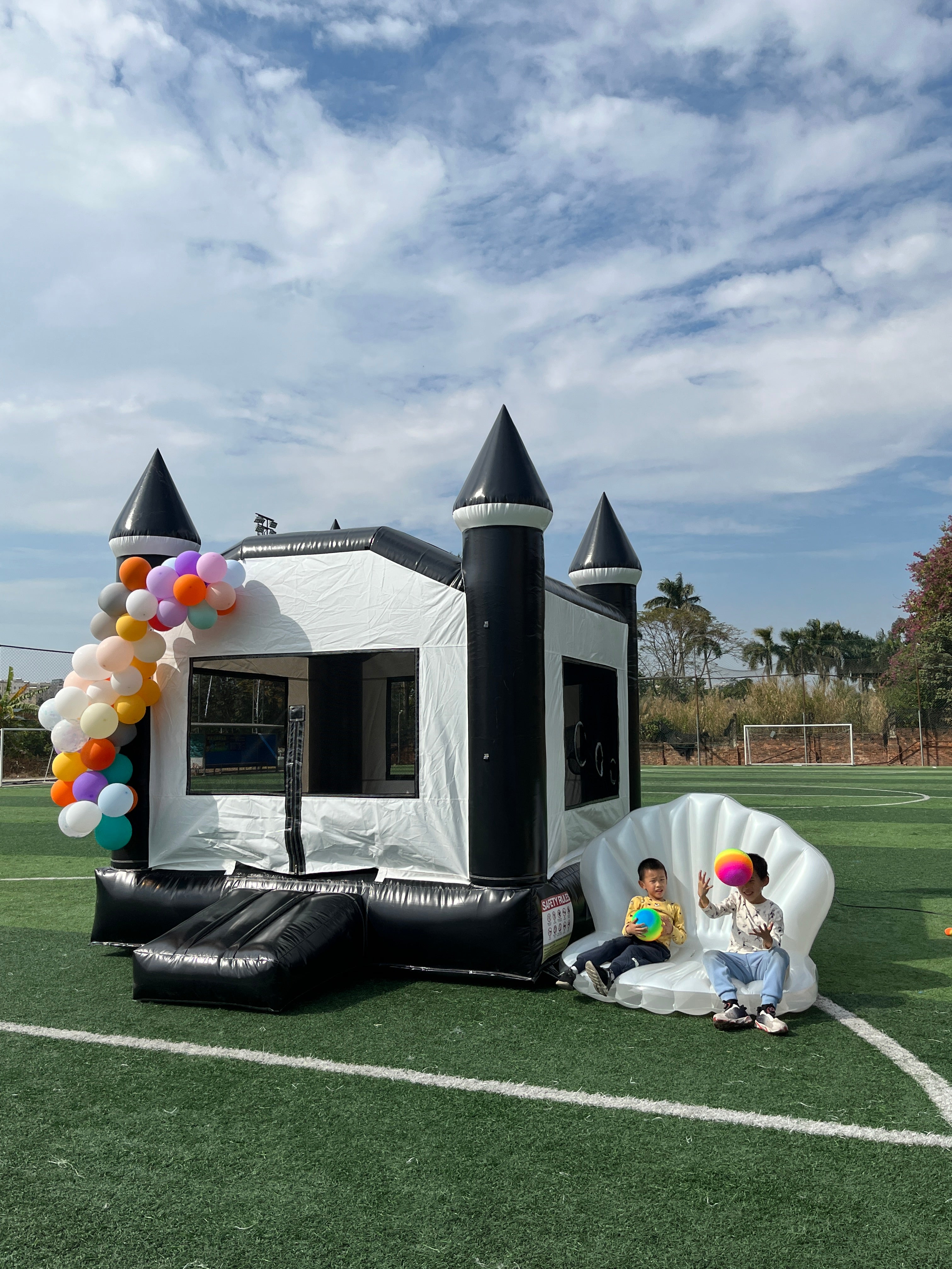 Château gonflable Bouncy Jumper Fun