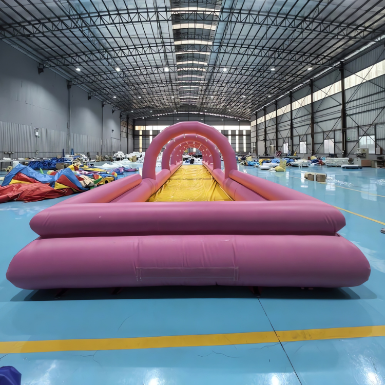 Toboggan aquatique gonflable Ă deux voies