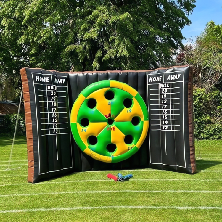 Riesiges aufblasbares Dartspiel für draußen