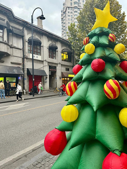 Bola de Navidad Roja Dorada Estrella Verde Inflable de Árbol de Navidad